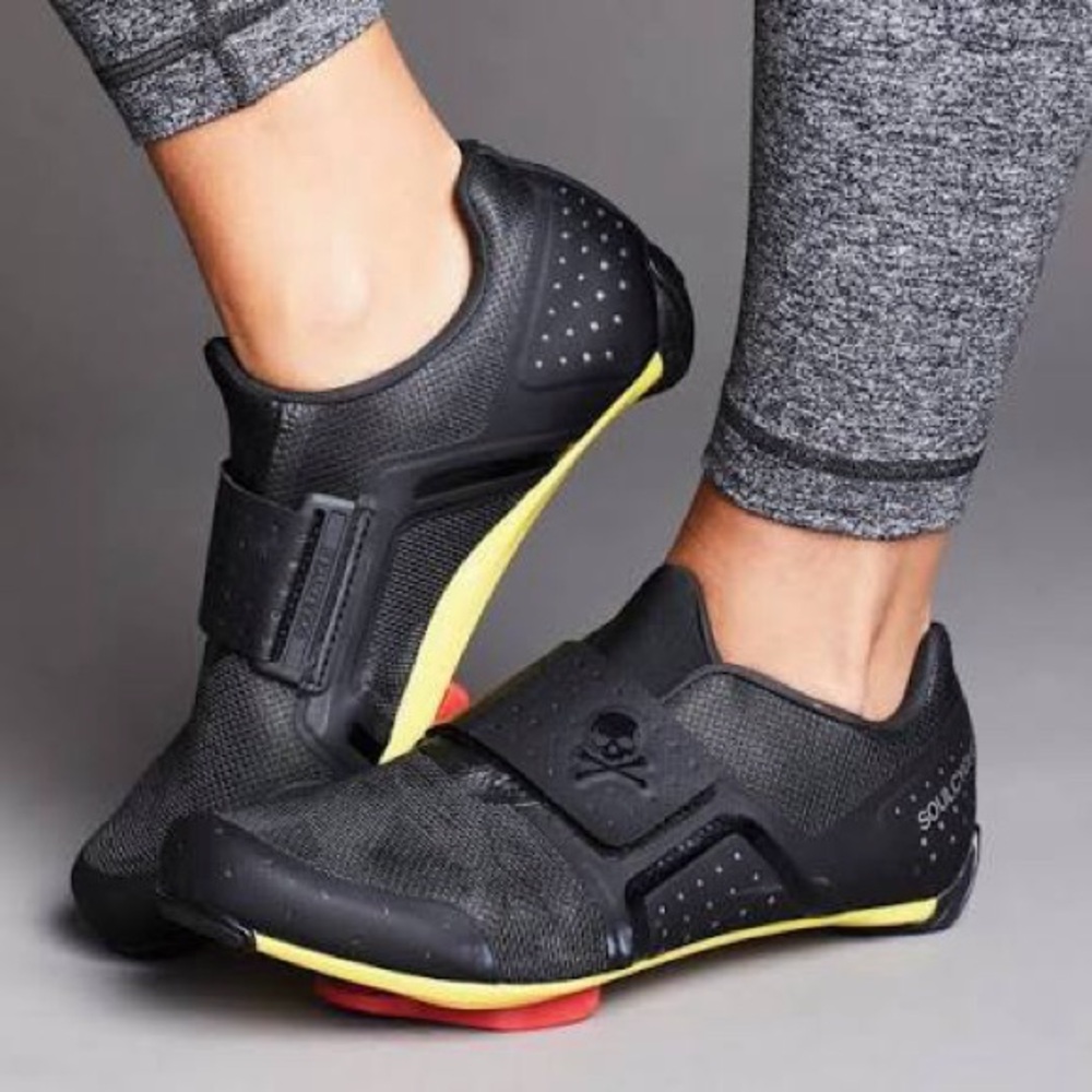 SoulCycle pearl Izumi shoes - great condition